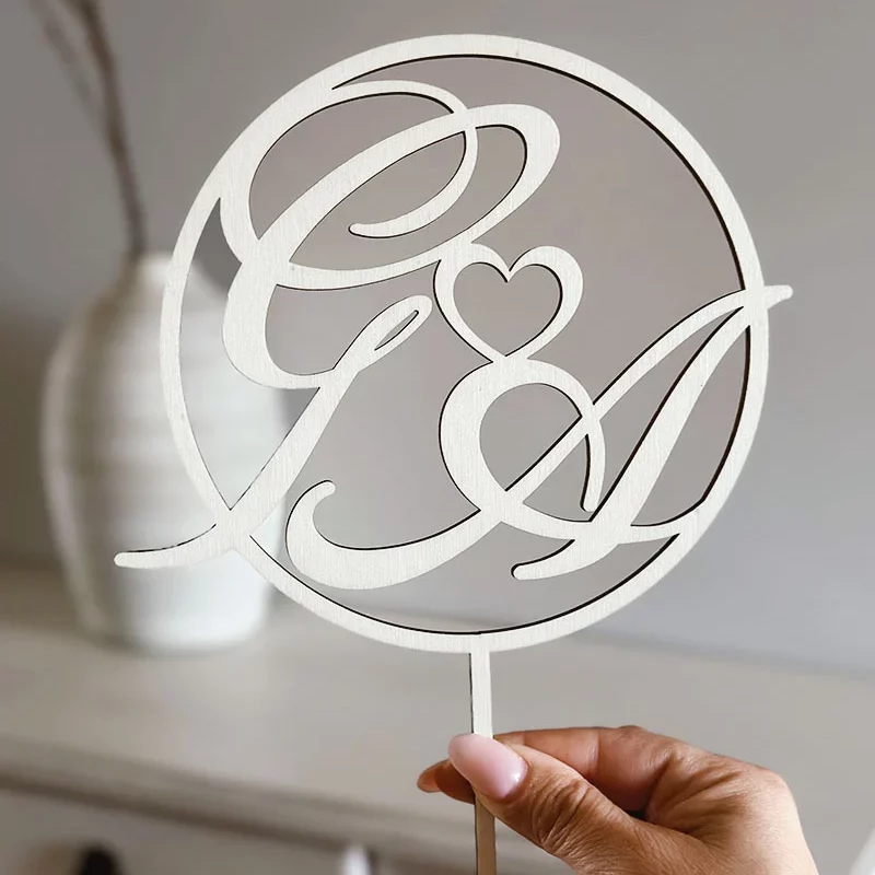 cake topper iniziali cerchio cuore 2